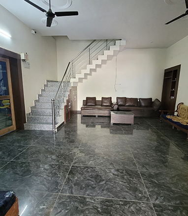 Rackonnect Smashers Badminton Arena - Image 7