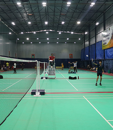 Rackonnect Strings & Feathers Badminton Arena | Sportbit - Image 5